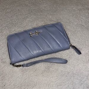 Jessica Simpson wristlet
